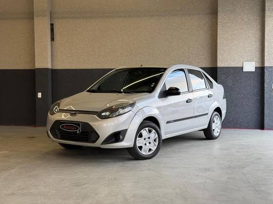 FORD FIESTA 1.0 ROCAM SEDAN 8V FLEX 4P MANUAL FORD FIESTA 1.0 ROCAM SEDAN 8V FLEX 4P MANUAL